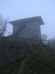 Óház-tető, a reggeli ködben