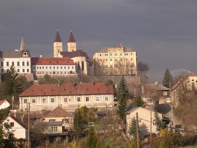 A képhez tartozó alt jellemző üres; 20241018_101325.jpg a fájlnév