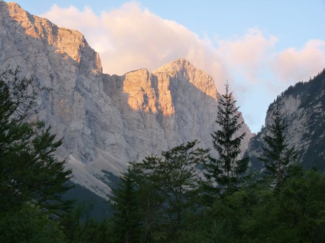 A képhez tartozó alt jellemző üres; 20241018_101325.jpg a fájlnév